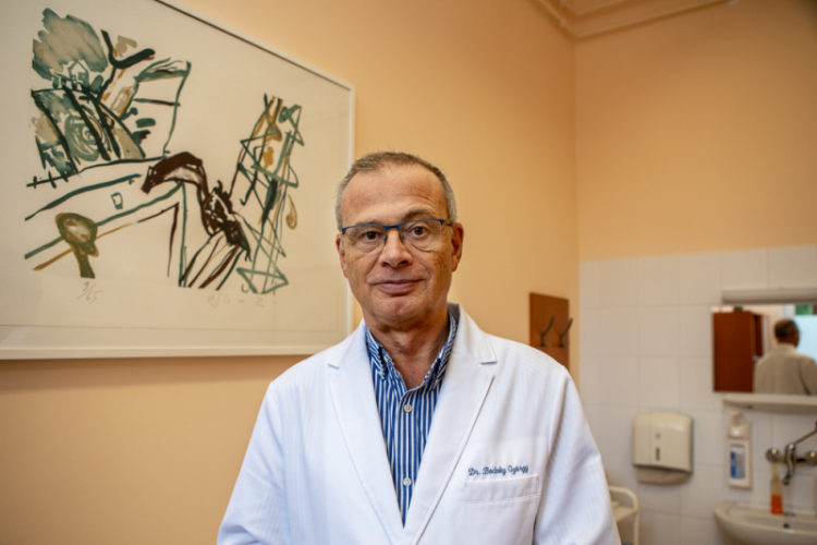 Mancs_202311012344_dr_bodoky_S_4552c_fit_800x10000